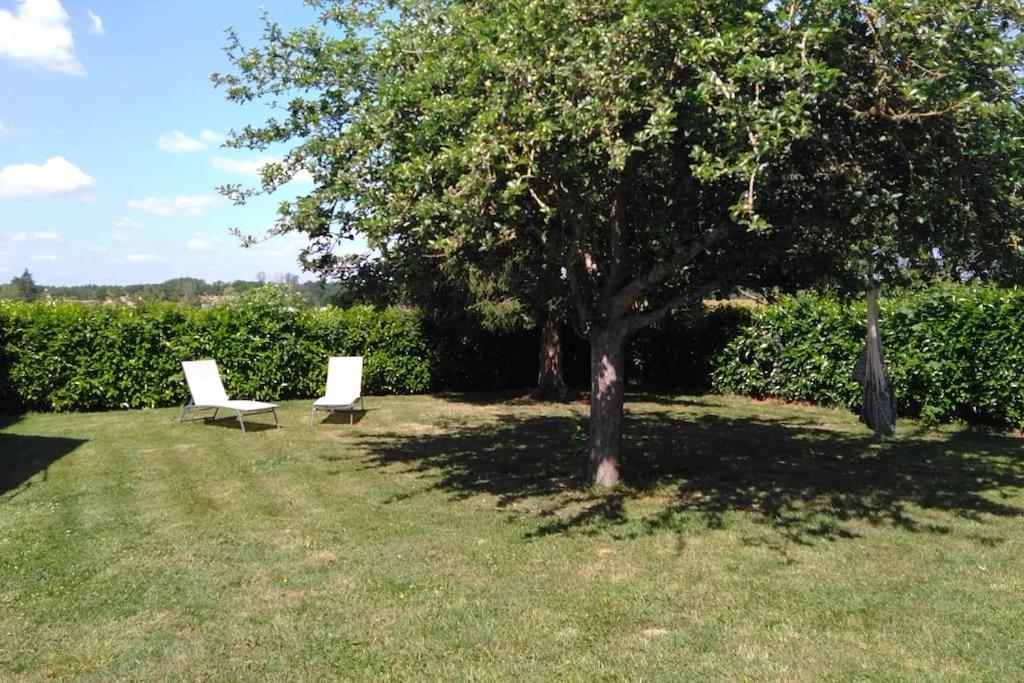 Grande Maison De Plain Pied Avec Jardin Arbore. Champignelles 외부 사진